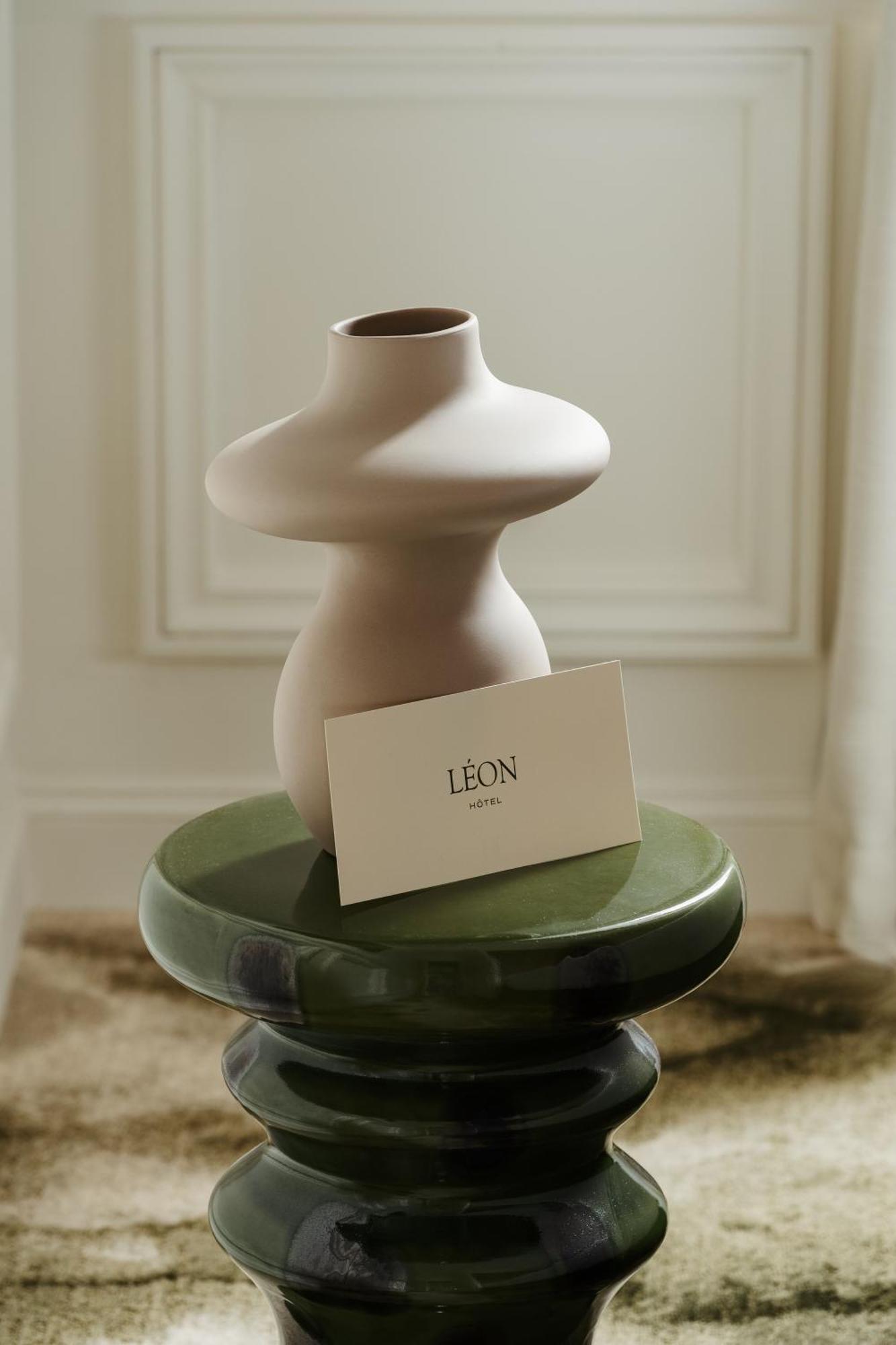 Hotel Leon Paris Ngoại thất bức ảnh